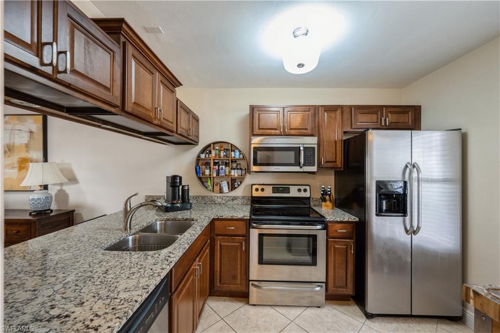 1933 Courtyard WAY Unit: D-101