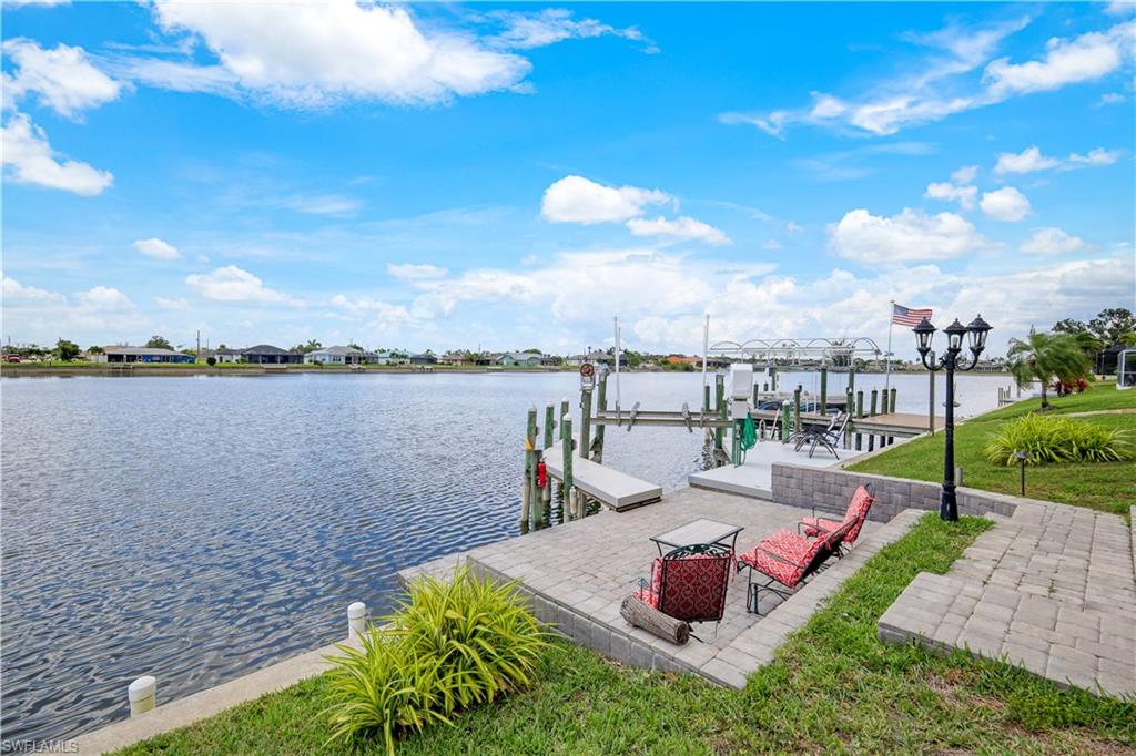 1222 SW 4th CT