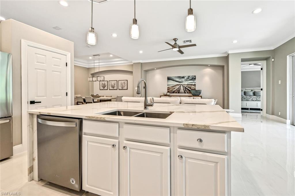 5616 Lago Villaggio WAY