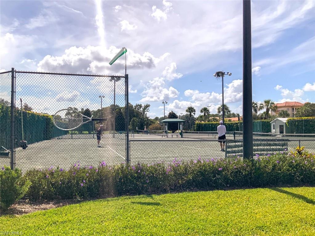 5616 Lago Villaggio WAY