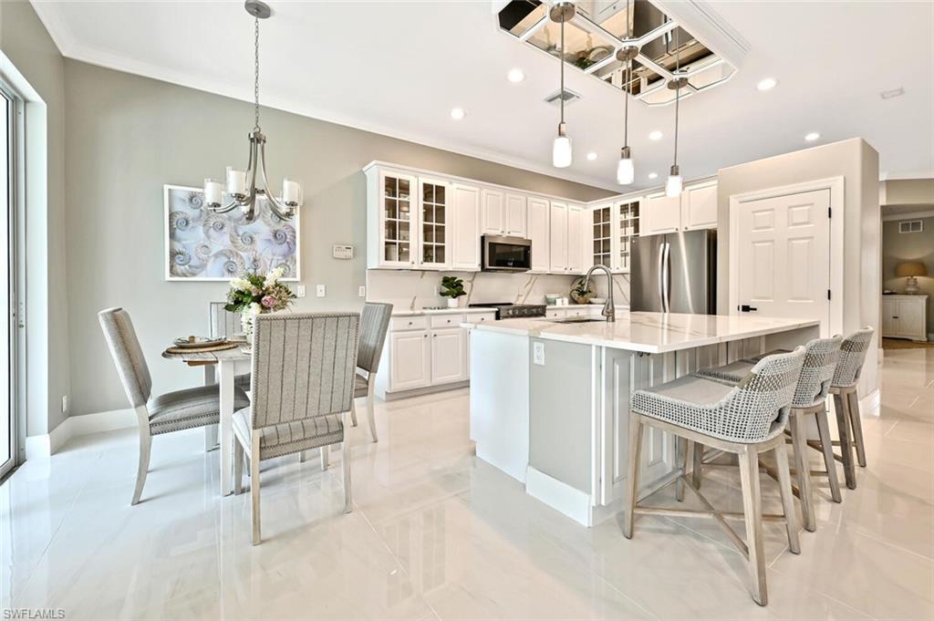 5616 Lago Villaggio WAY