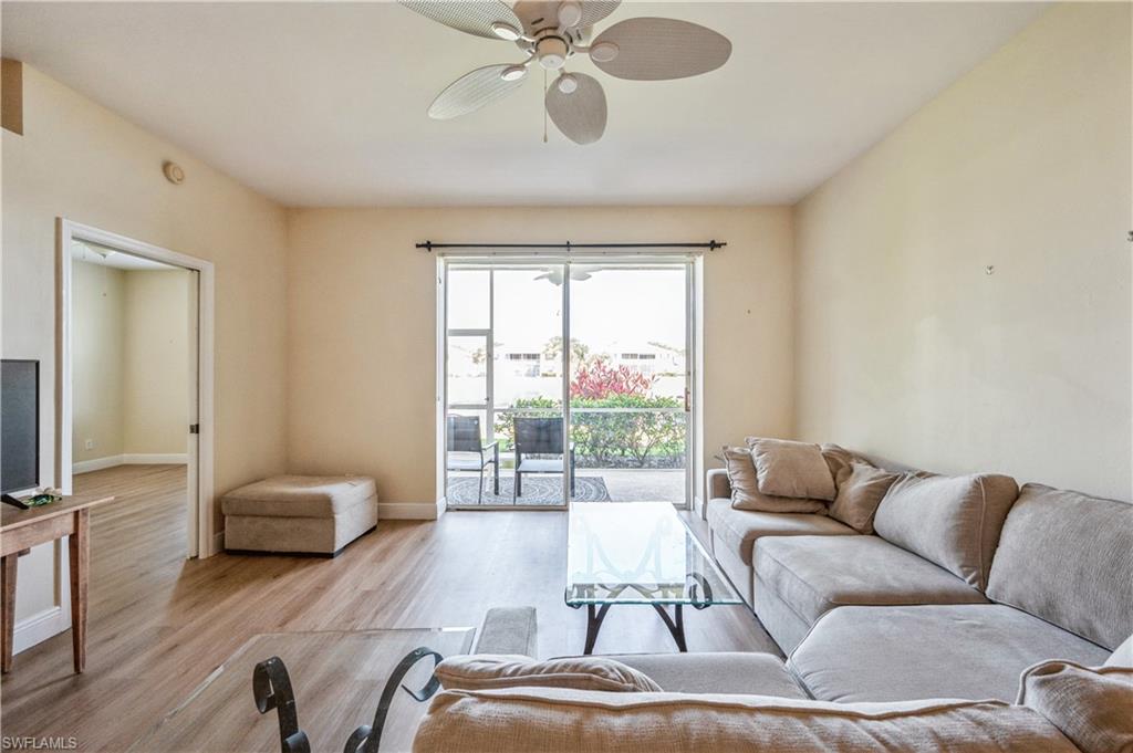 260 Robin Hood CIR Unit: 101