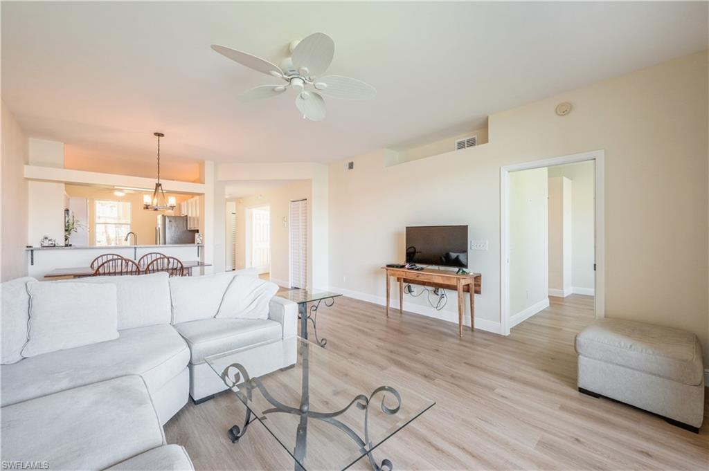 260 Robin Hood CIR Unit: 101