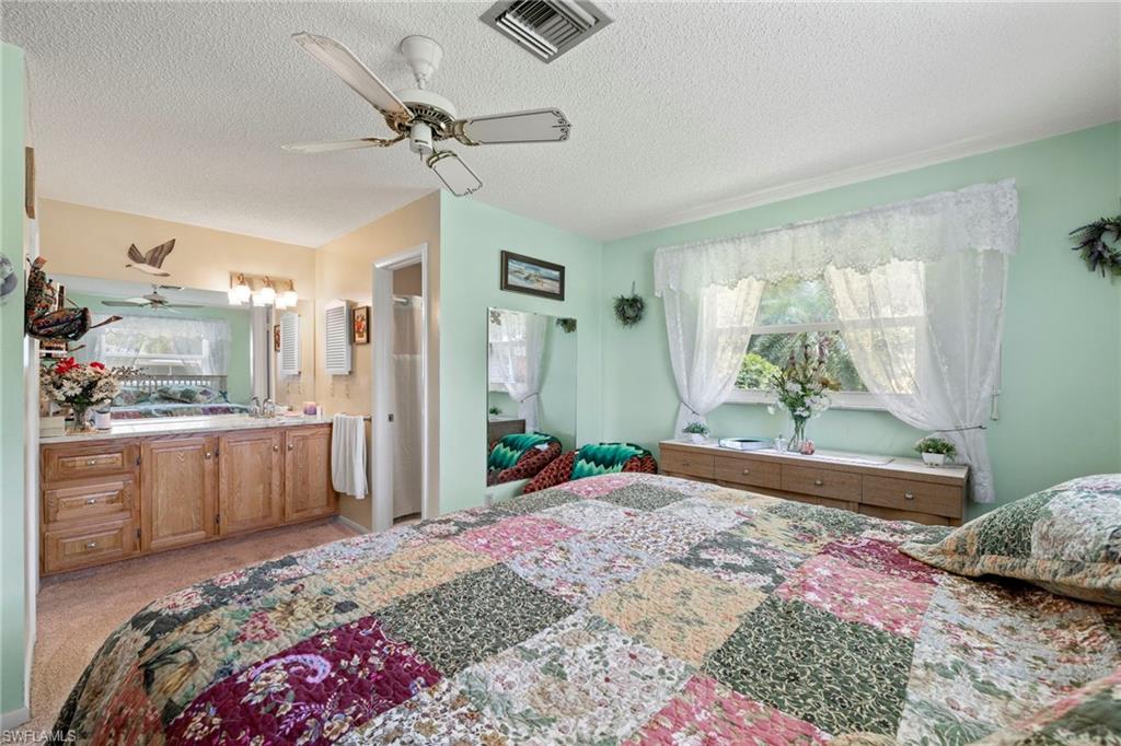 2288 Poinciana DR