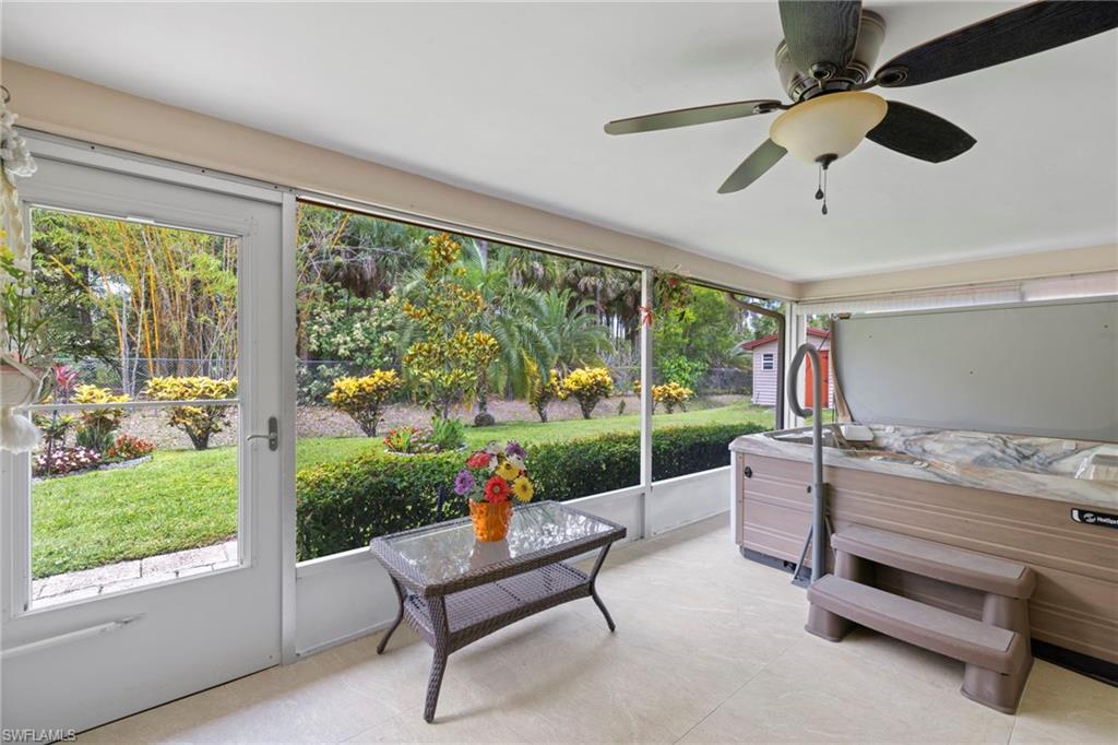 2288 Poinciana DR