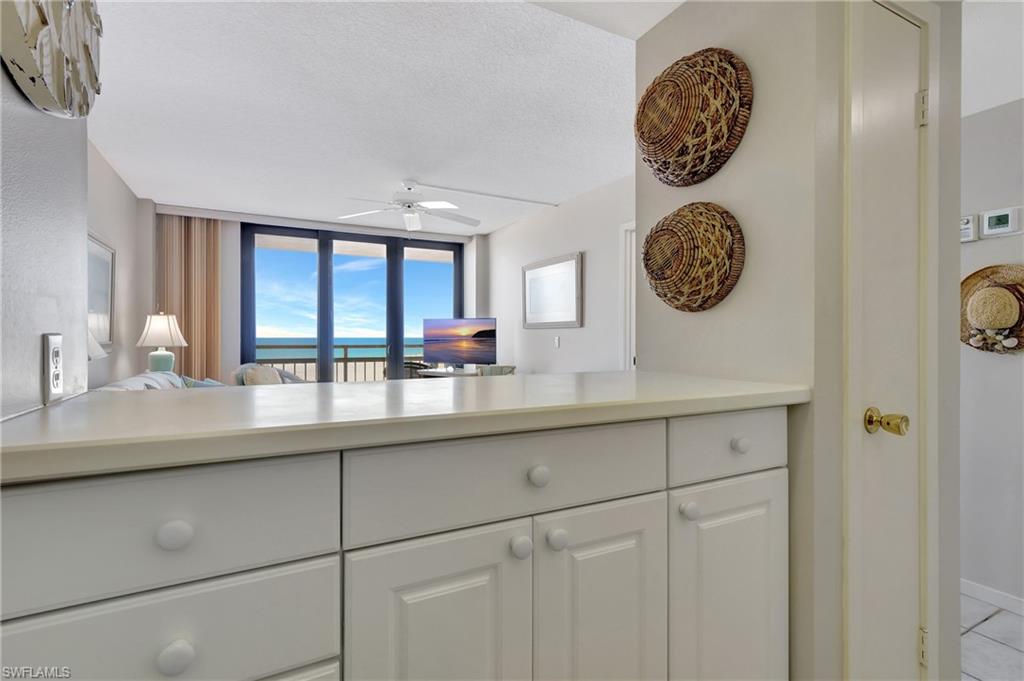 180 Seaview CT Unit: 803
