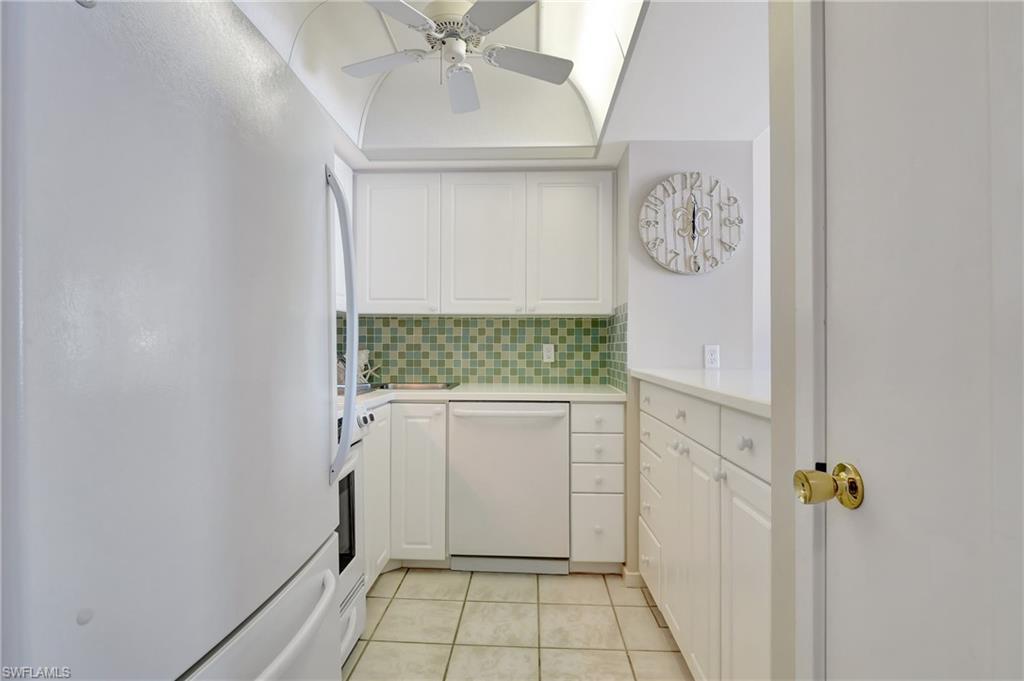 180 Seaview CT Unit: 803