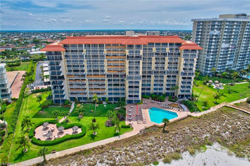 180 Seaview CT Unit: 803