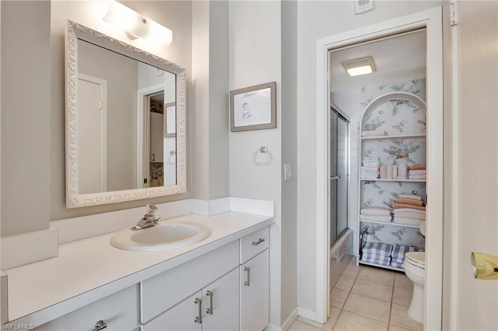 180 Seaview CT Unit: 803