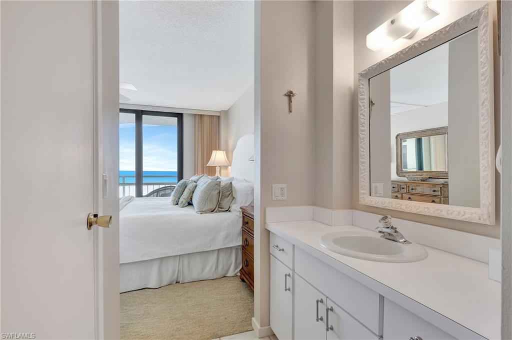 180 Seaview CT Unit: 803