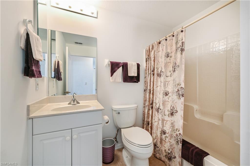 325 Dover PL Unit: I-203