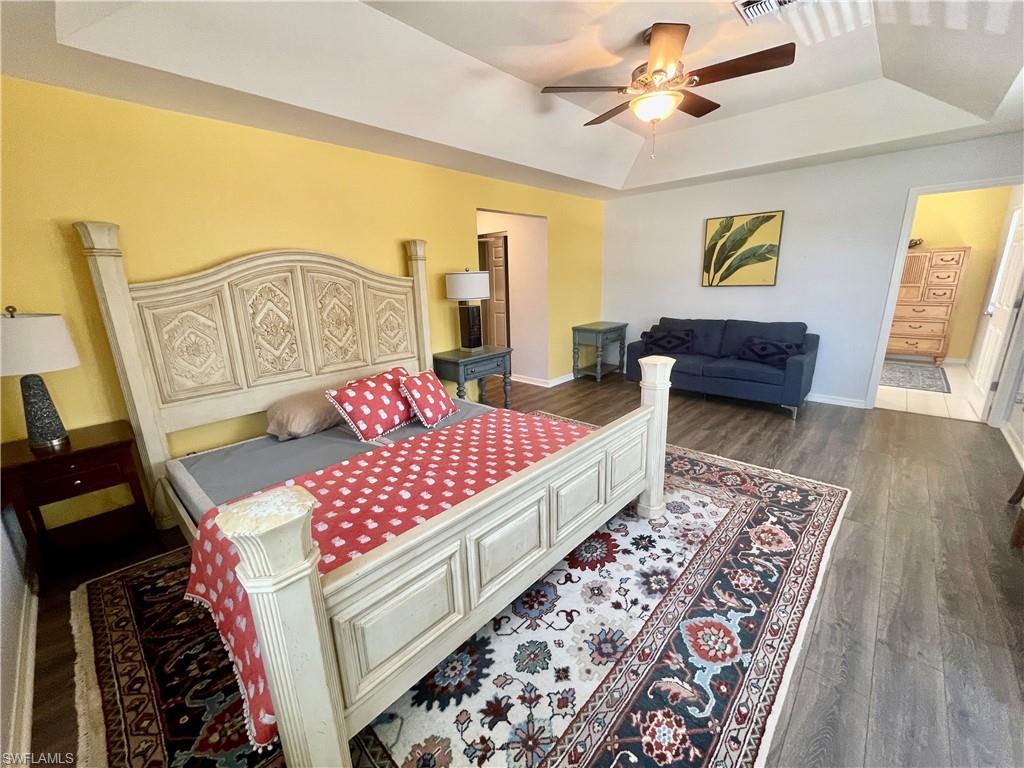 3625 Riviera CIR