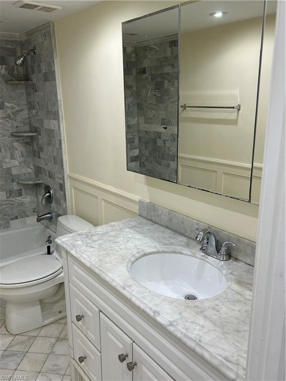 9578 Crescent Garden DR Unit: B-102