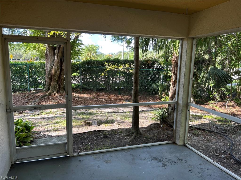 9578 Crescent Garden DR Unit: B-102