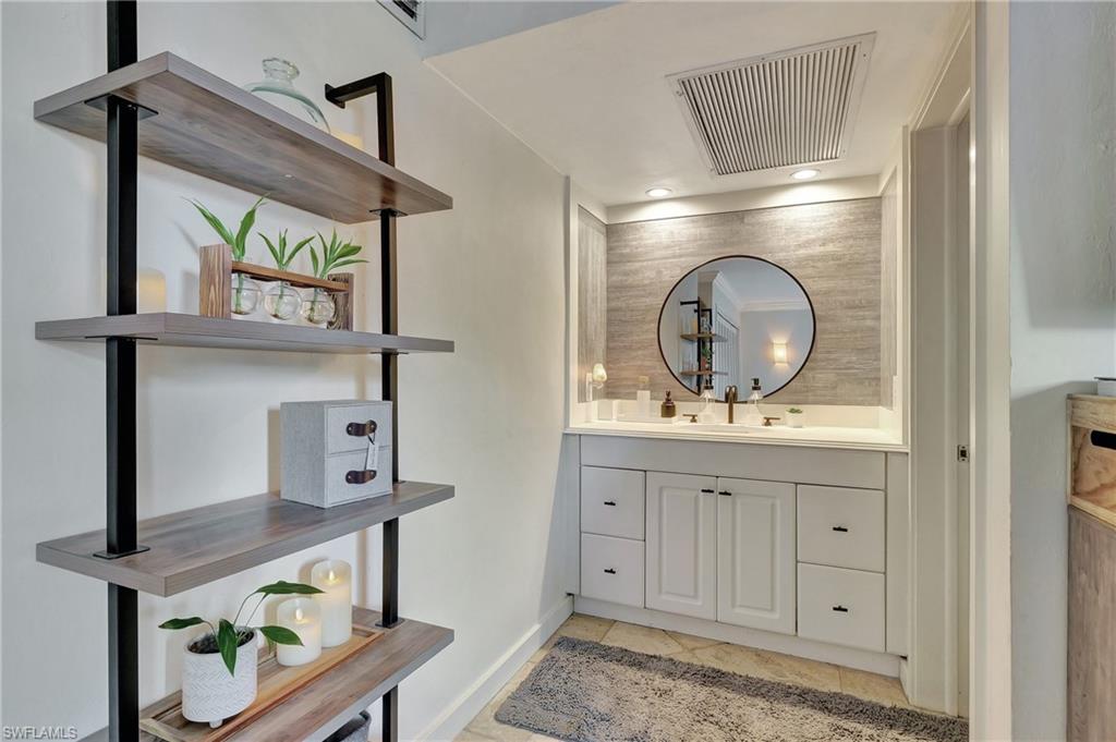 8 Bob O Link CT Unit: 8A