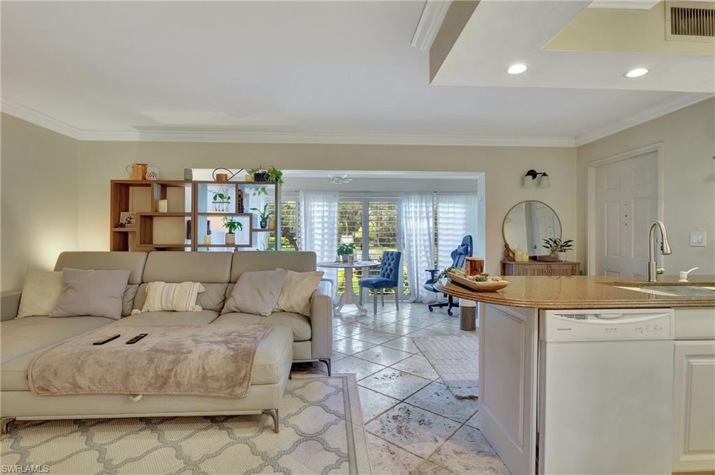 8 Bob O Link CT Unit: 8A