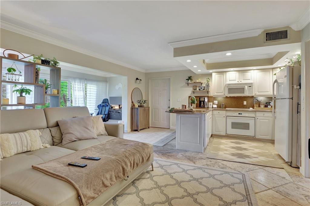 8 Bob O Link CT Unit: 8A