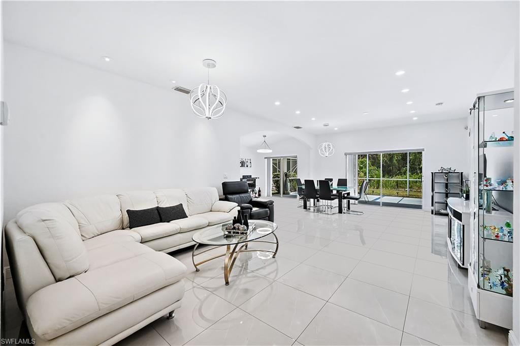 7446 Meldin CT