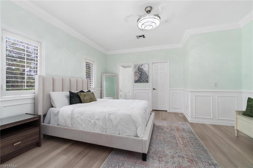 130 1st ST NW