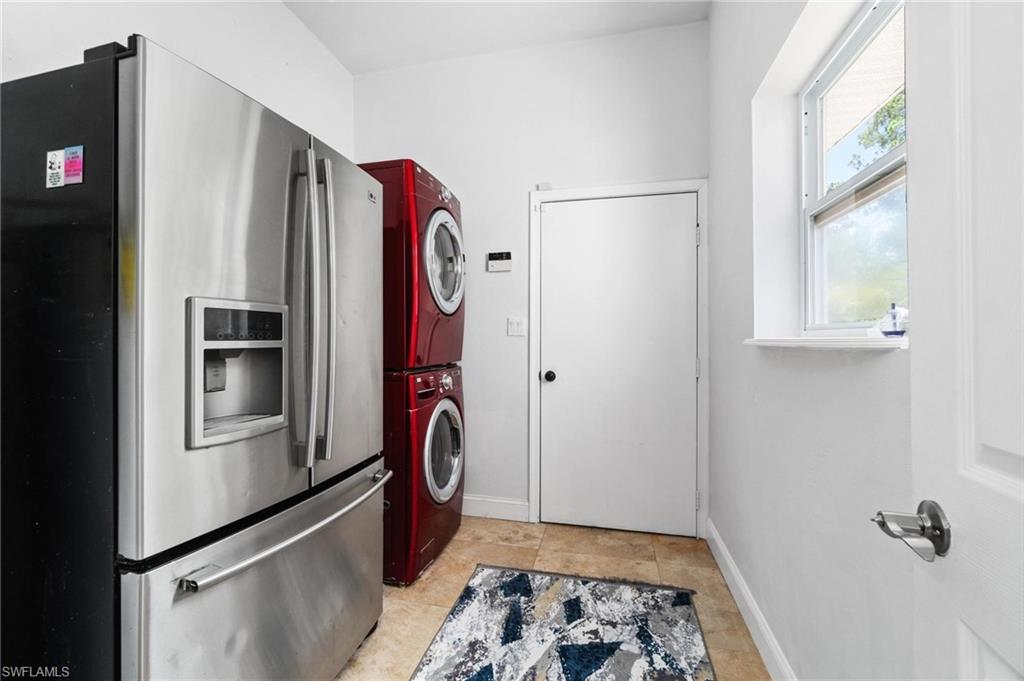 130 1st ST NW