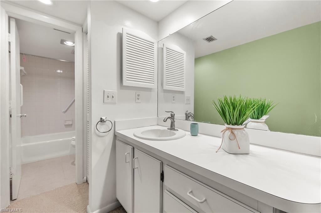 4126 Belair LN Unit: B7