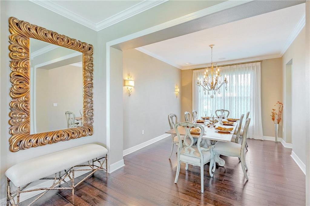 3821 Columbia CT