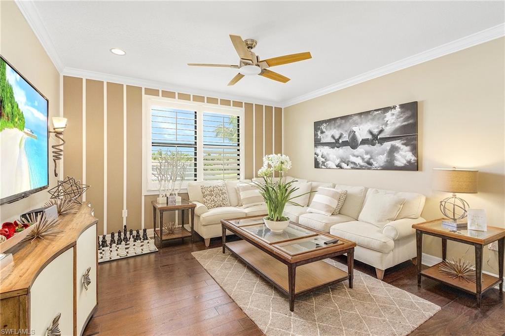 3821 Columbia CT