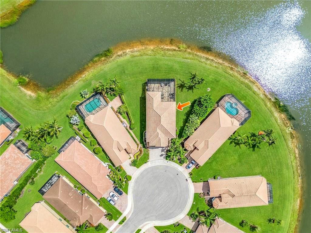 3821 Columbia CT