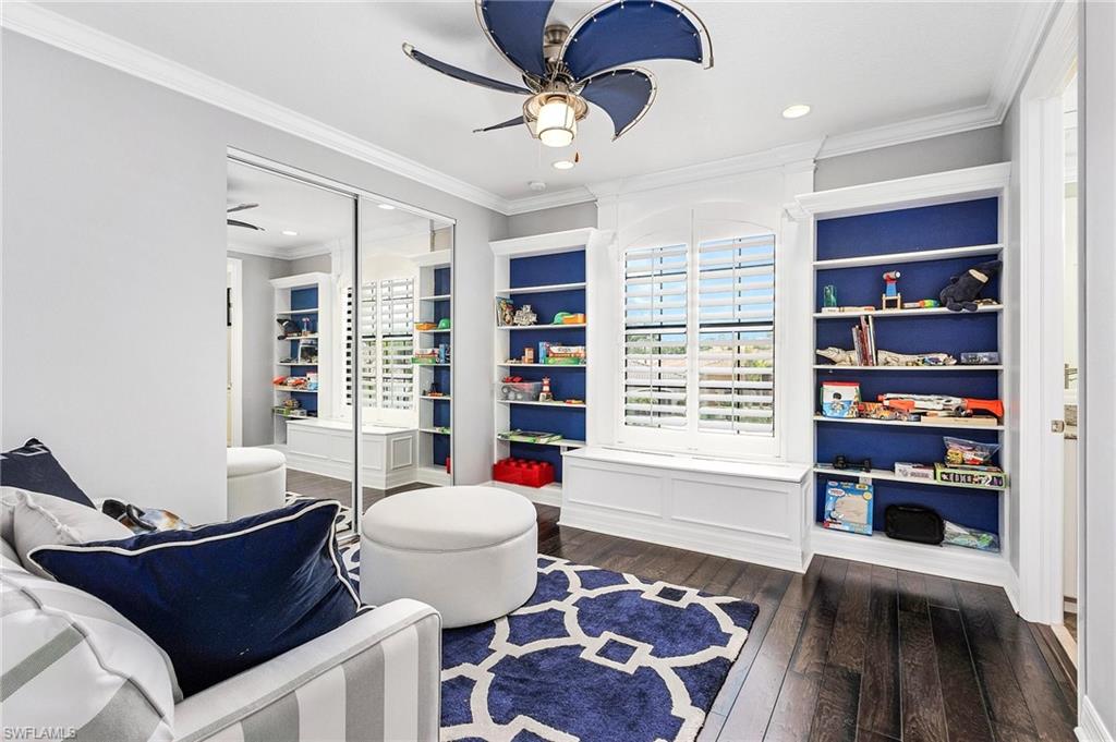 3821 Columbia CT