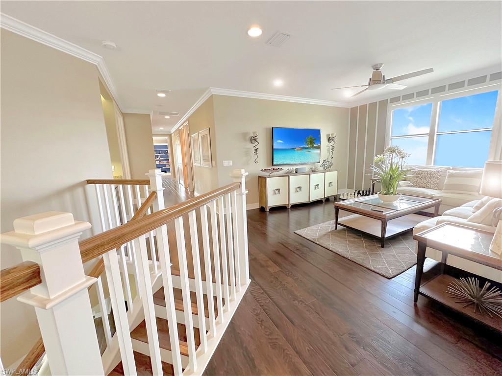 3821 Columbia CT