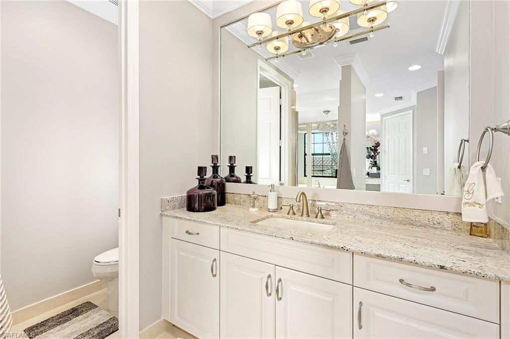 3821 Columbia CT