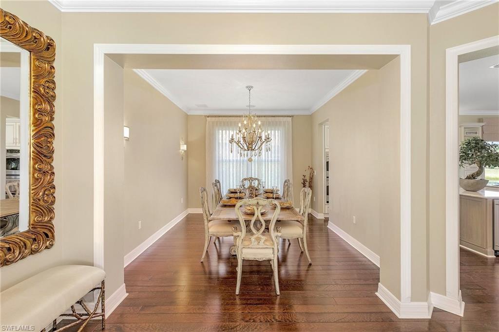 3821 Columbia CT