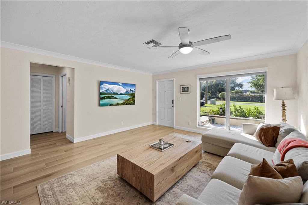 809 Palm View DR