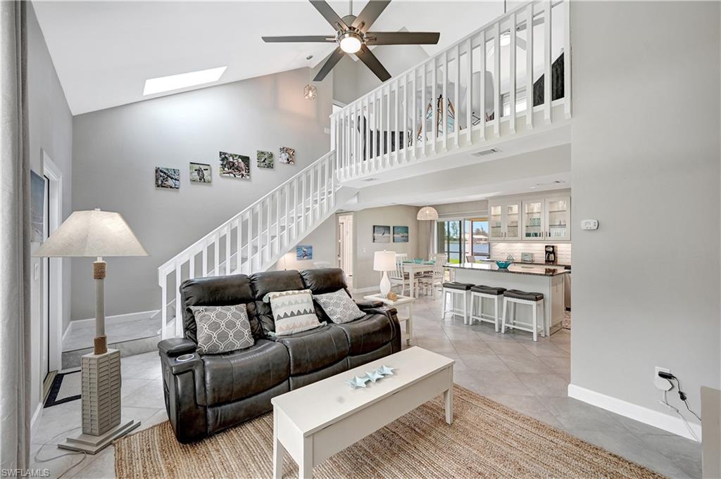 1210 SW 4th CT