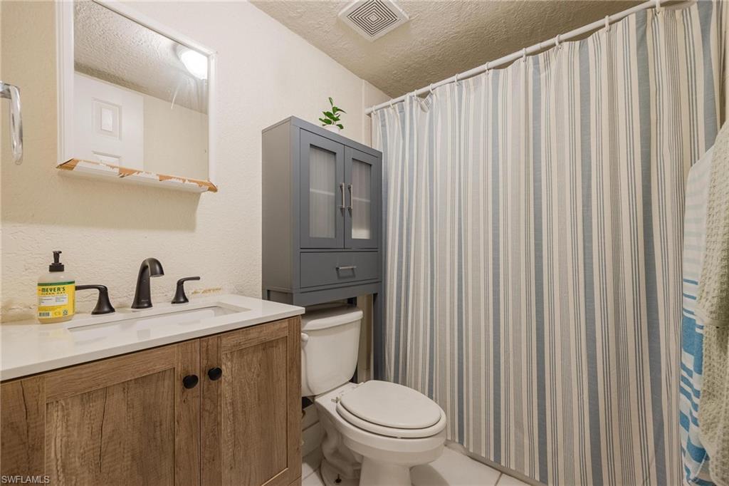 4635 Bayshore DR Unit: P2