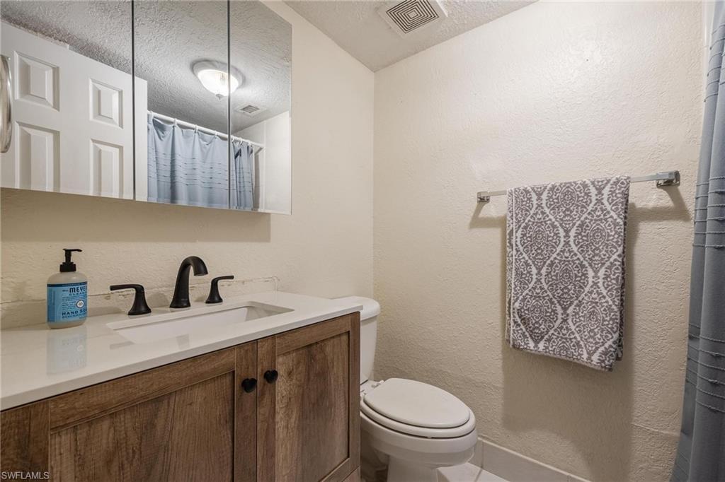 4635 Bayshore DR Unit: P2