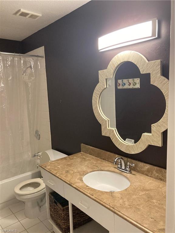 9578 Crescent Garden DR Unit: B-202