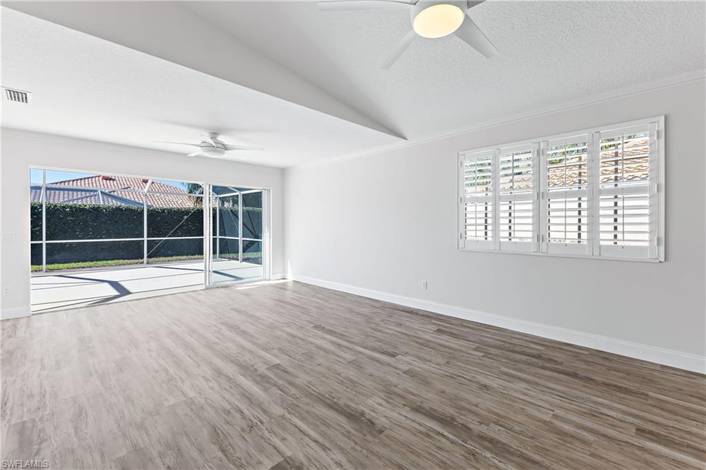 4201 Saint George LN