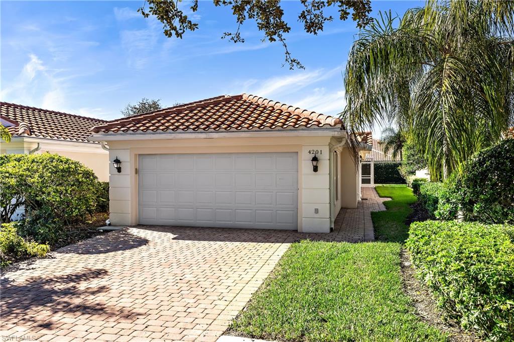 4201 Saint George LN