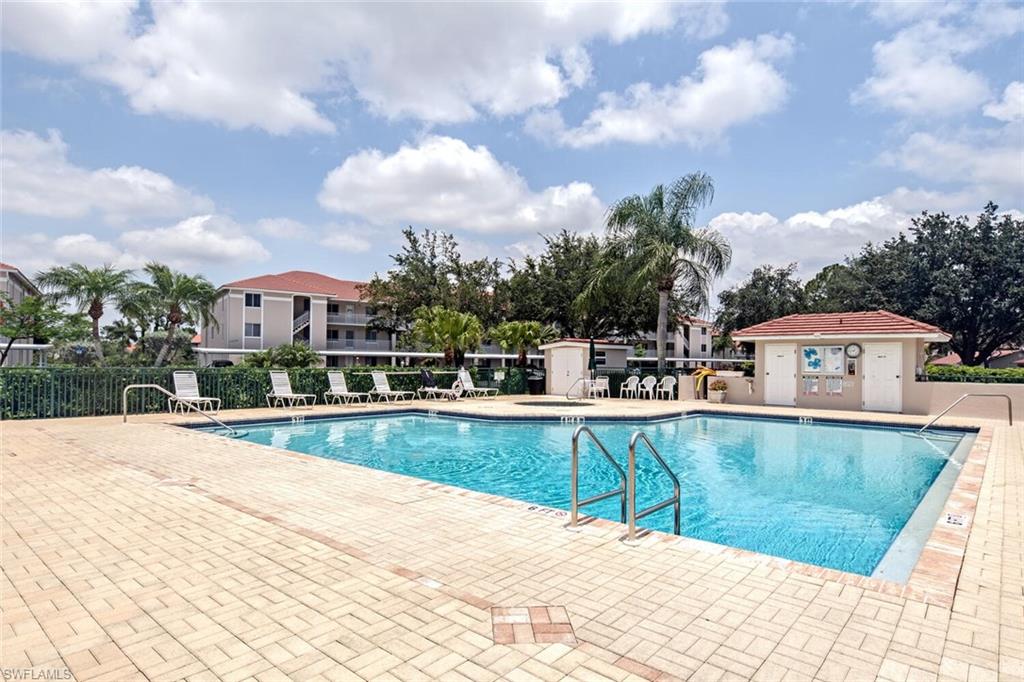 6700 Dennis CIR Unit: A-106