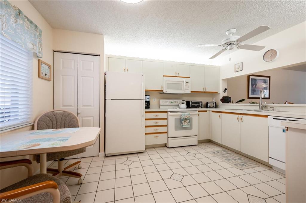 6700 Dennis CIR Unit: A-106