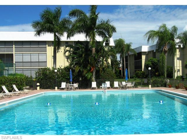 788 PARK SHORE DR Unit: B22