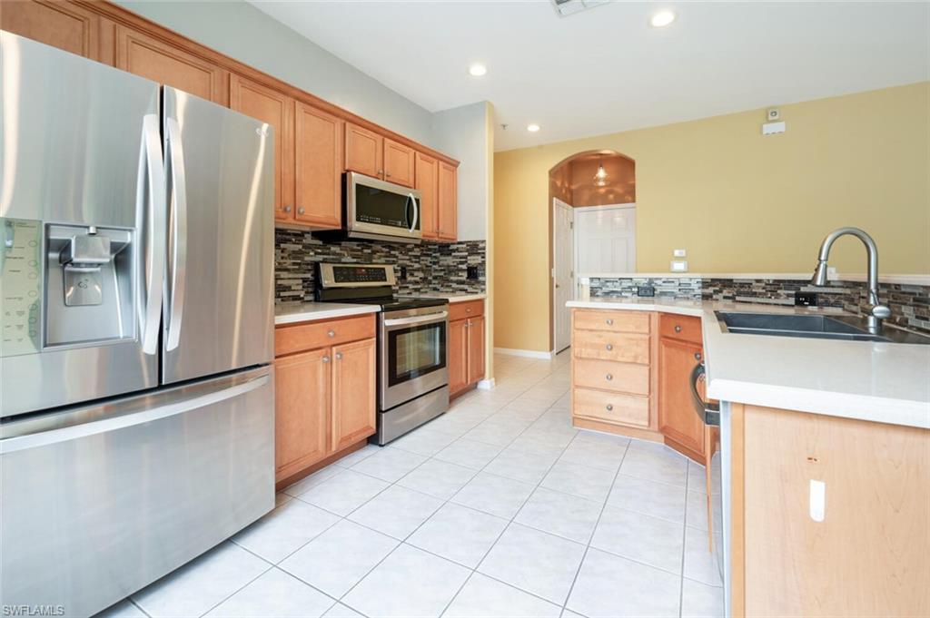 4863 Hampshire CT Unit: 4-107