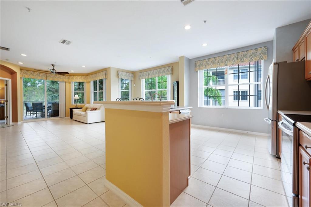 4863 Hampshire CT Unit: 4-107