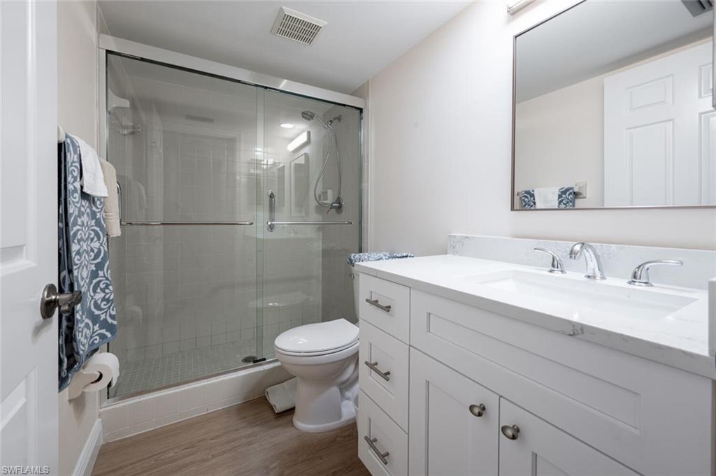 909 Augusta BLVD Unit: 909-8