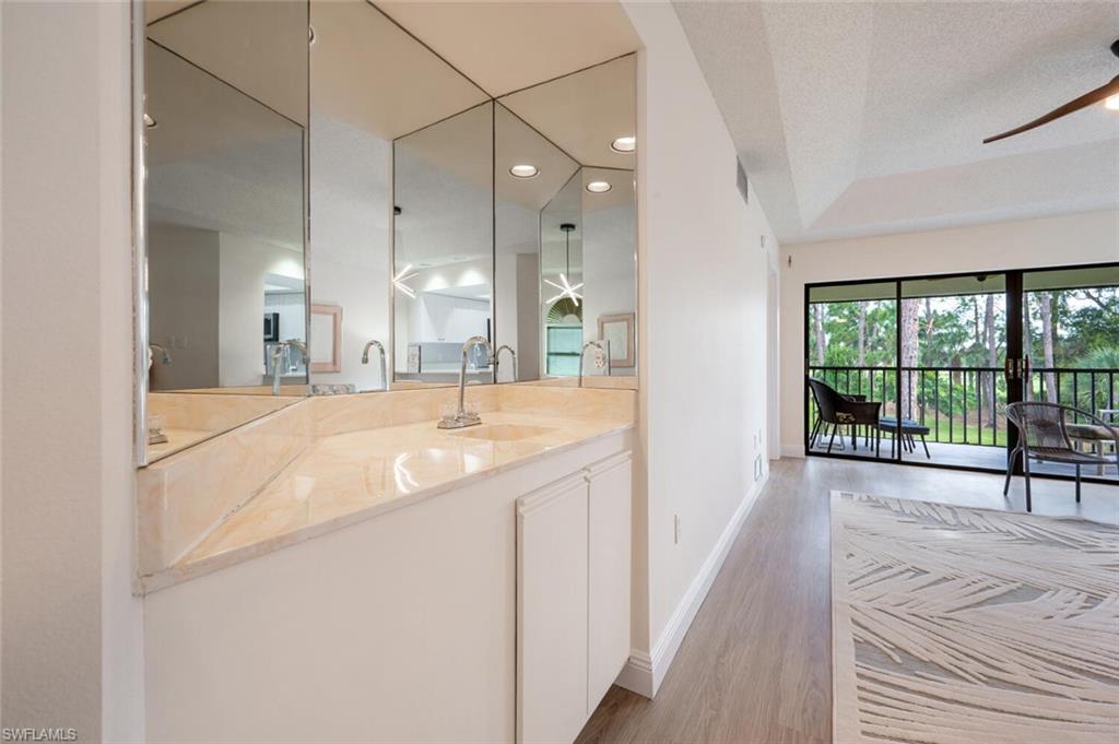 909 Augusta BLVD Unit: 909-8