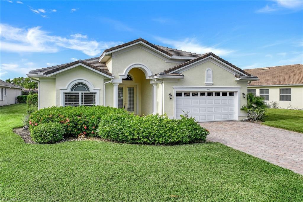 4913 Sedgewood LN