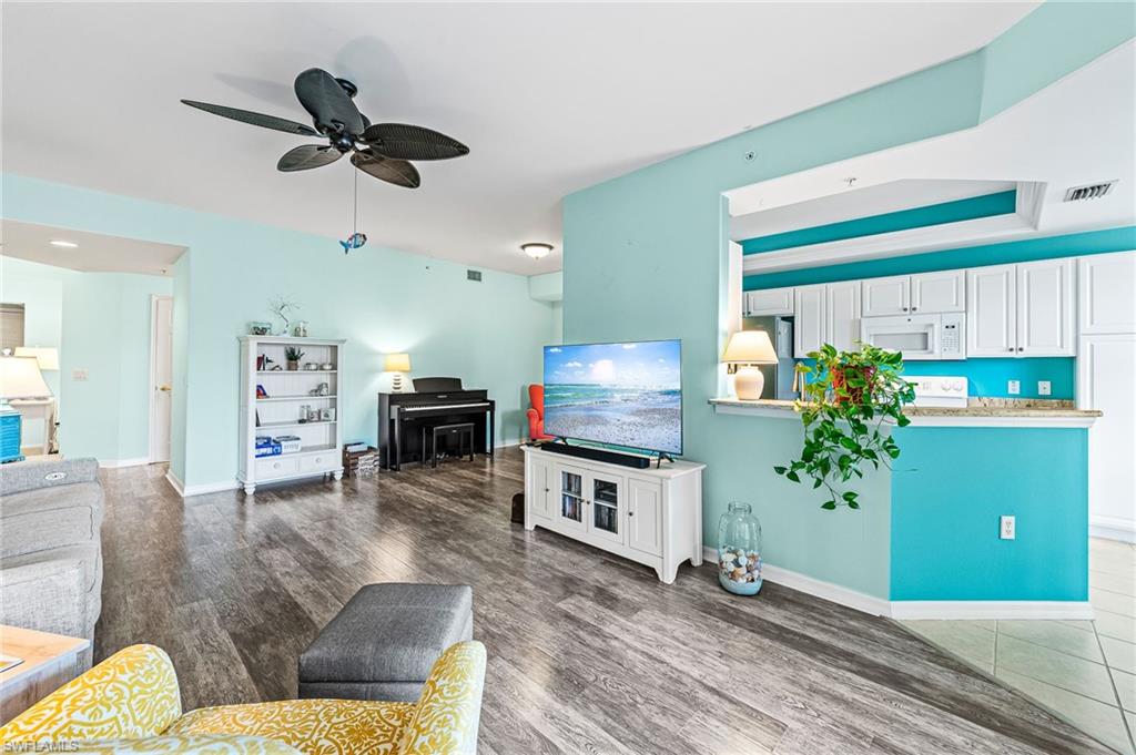 1320 Henley ST Unit: 2003