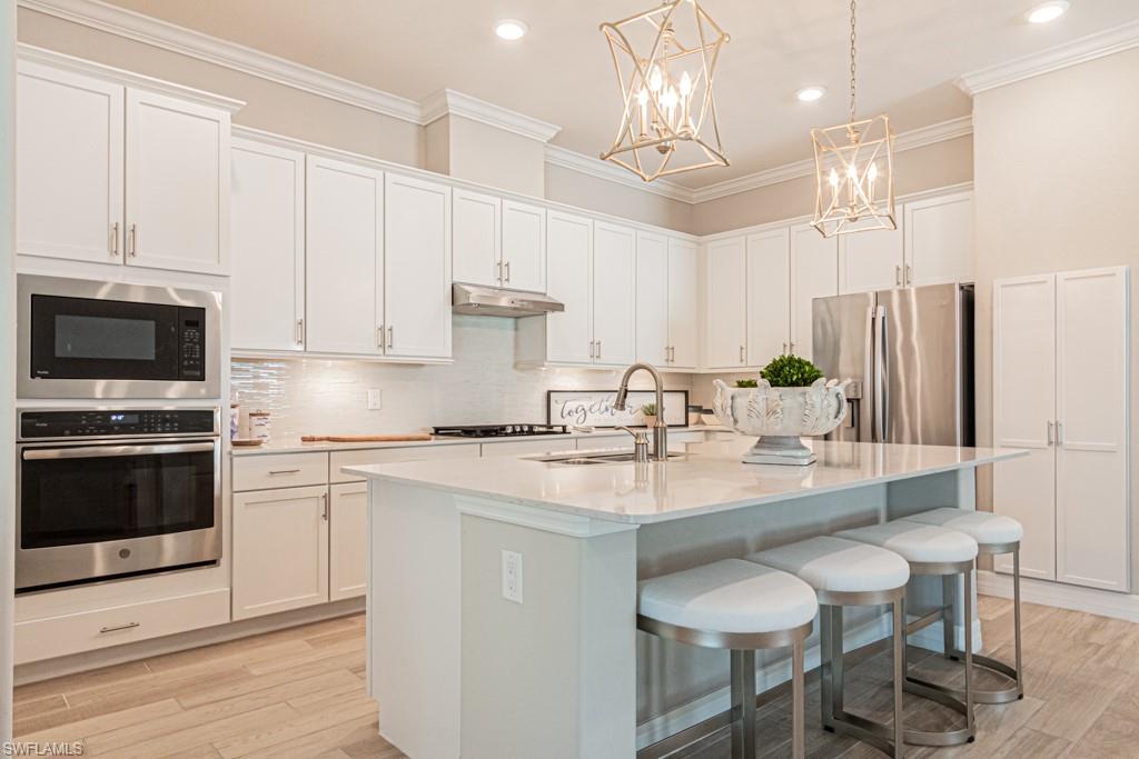 1858 Mustique ST