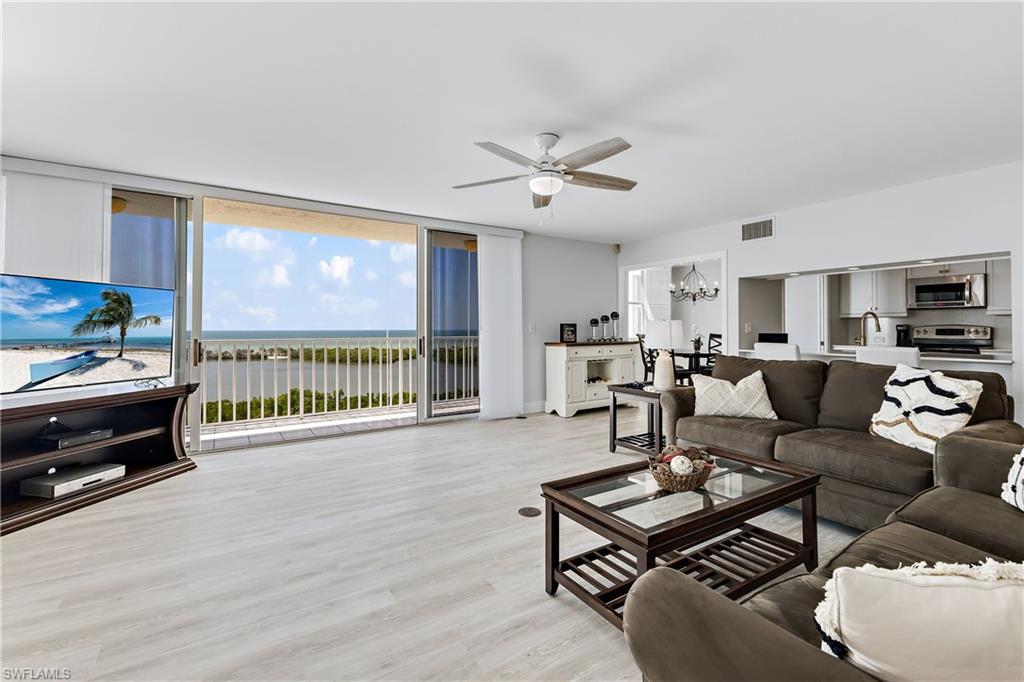 5550 Heron Point DR Unit: 1004